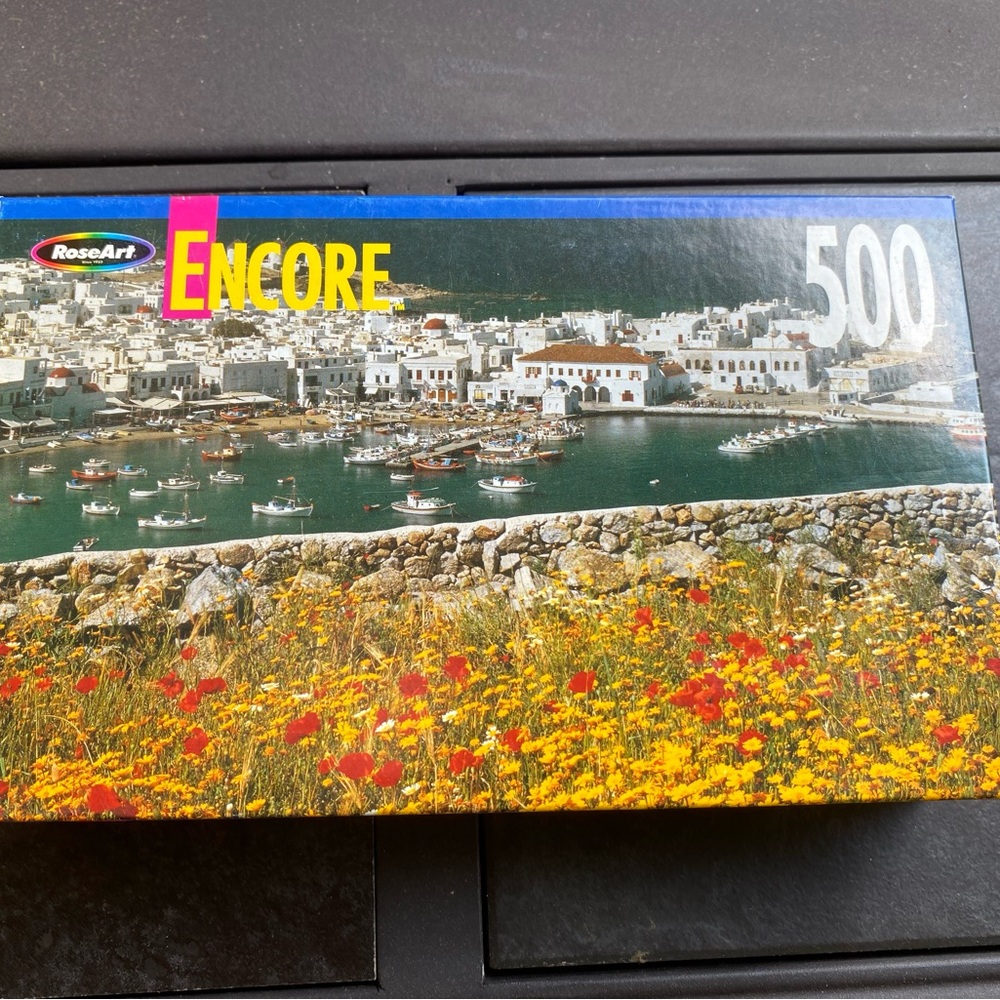 RoseArt encore Mykonos Harbor 500 Piece Puzzle New In Box